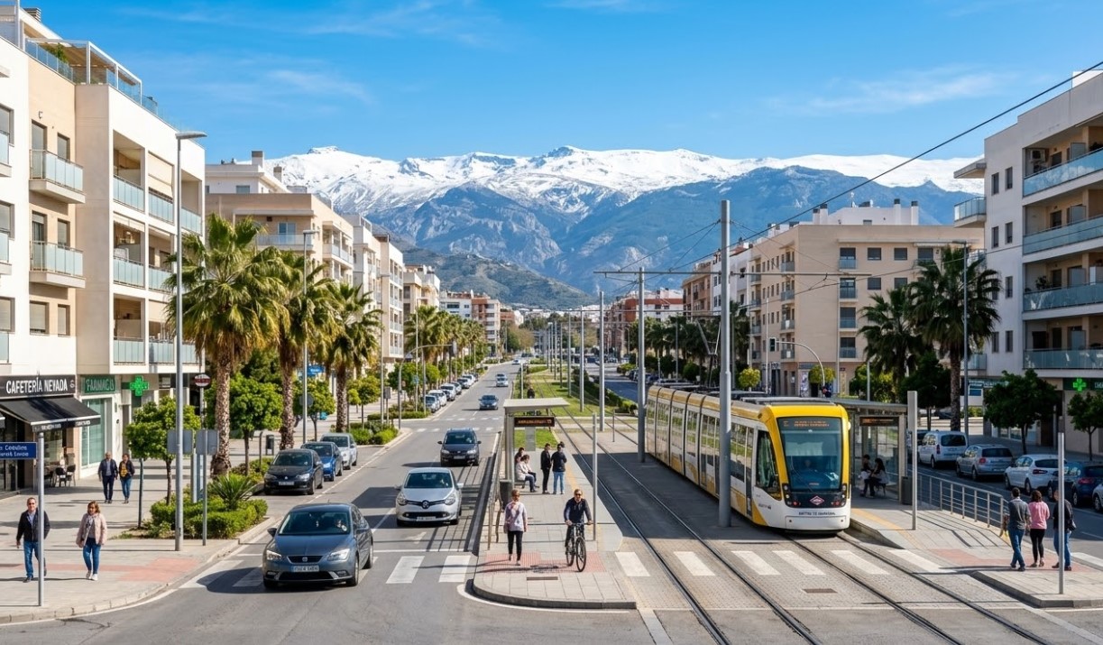 Vista del tranvía y zona PTS en Armilla Granada